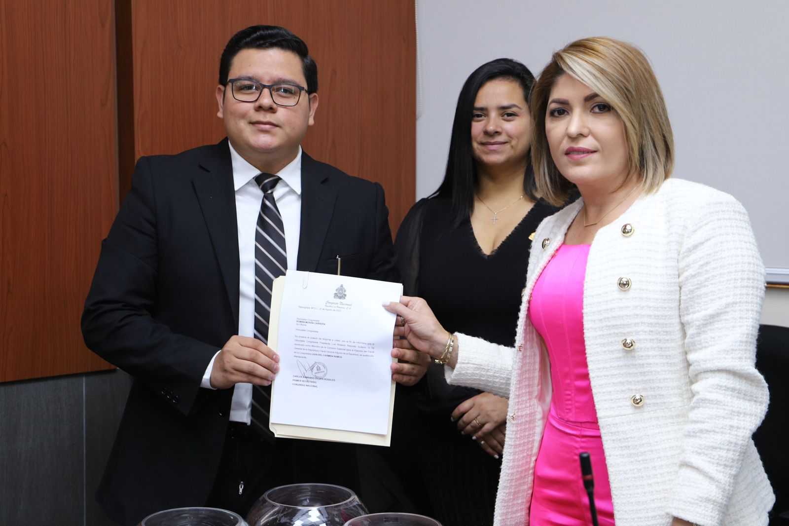 Comisión Especial Avanza Transparentemente en la elección de fiscal general y fiscal adjunto